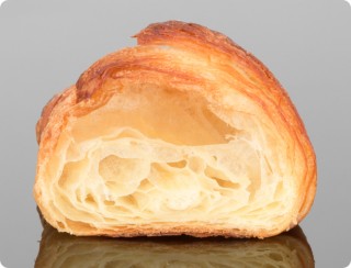 bread_and_roses_croissant_2.jpg