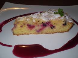 Torta di mele e frutti di bosco.jpg