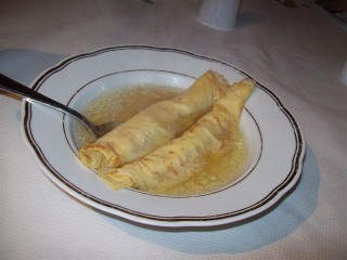 SCRIPPELLE 'MBUSSE (crepes in brodo).jpg