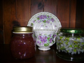 Marmellata alle viole1.jpg