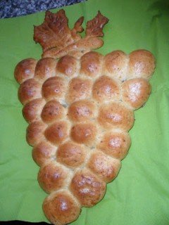 Grappolo di formaggio e pepe farcito all’uva1.jpg