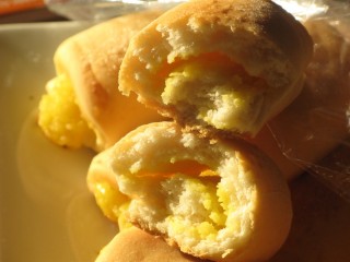 TRONCHETTI SOFFICI ALLO YOGURTH ripieni di LEMON CURD.jpg