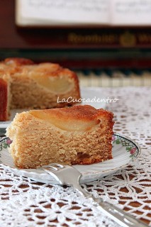 Rovesciata speziata alle pere.jpg