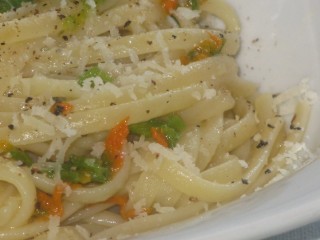 Linguine ai fiori di zucca.jpg