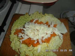 rotoli di cavoloverza con zucca e scamorza (3).JPG