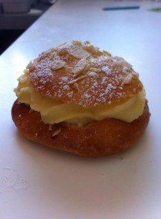 tarte tropézienne.bis.jpg